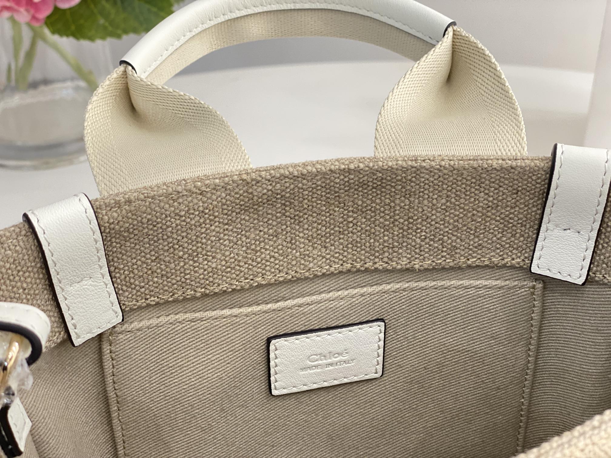 Chloe Small Woody Tote Bag In Linen